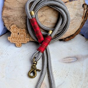 Tau-Führleine „Amber Tan“ – 1,60 m • Handschlaufe • Alt-Messing • Einzelstück